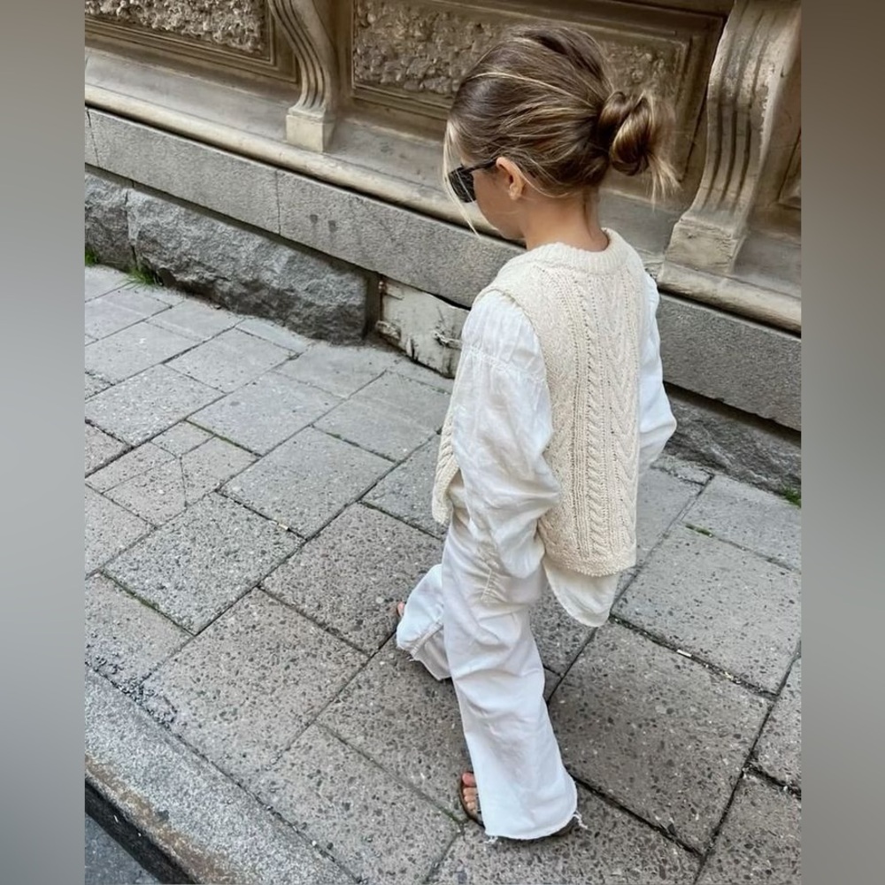 Zara Beige Knit Sweater Vest